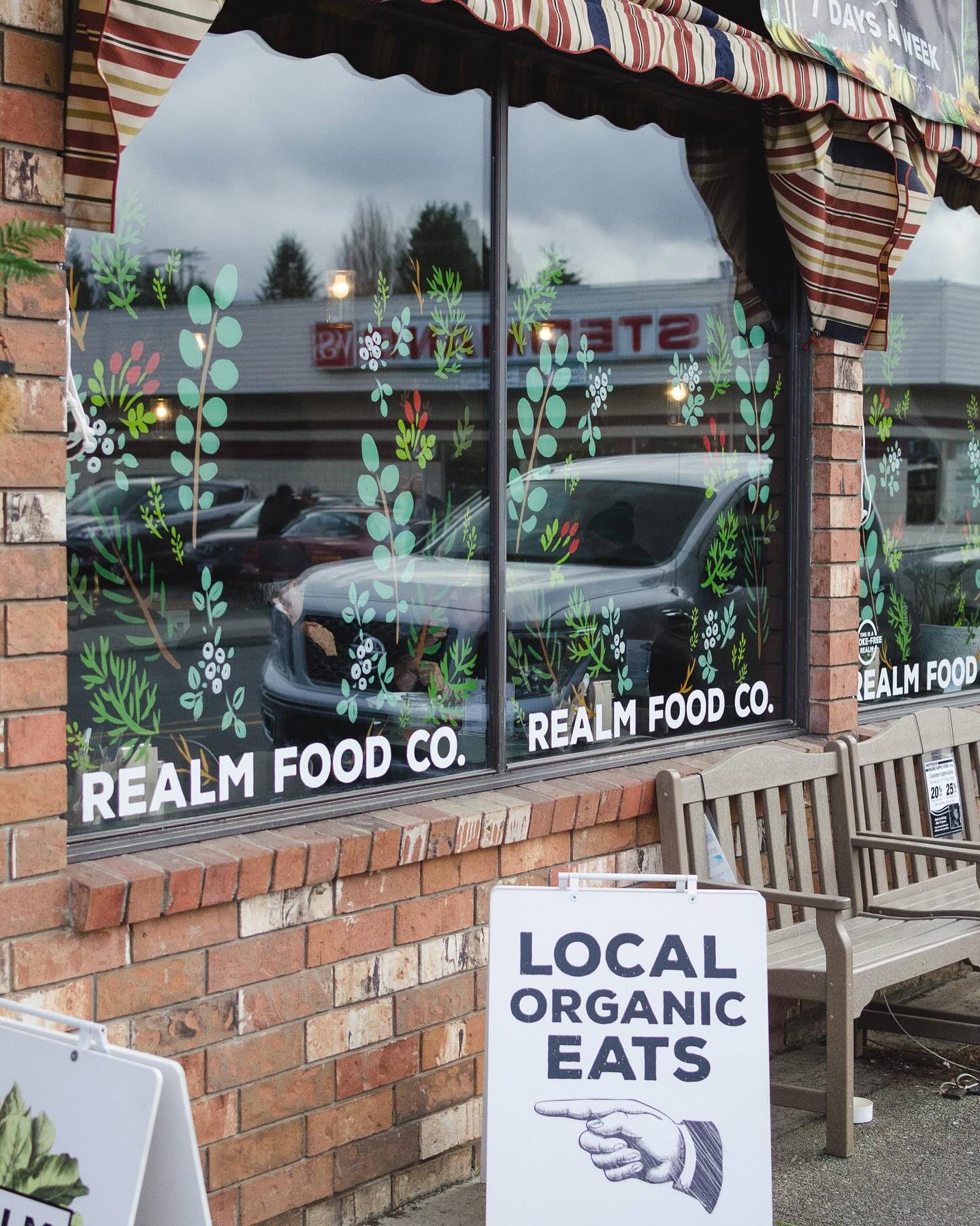 Realm food is a healthy restaurant near me that has healthy lunch offerings.